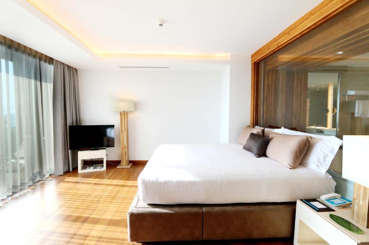 מלון Cape Dara 5*